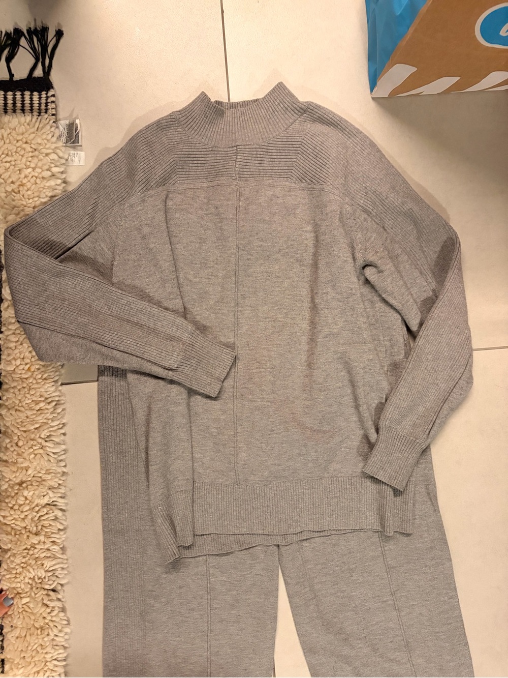 Womens Gray Mock Neck Sweater & Pants - Classic Knit